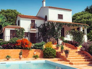 mediterranes-haus_istock-bulgac-xs mediterranes-haus_istock-bulgac-xs