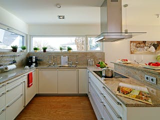 Fertighaus MH EMOTION von Fertighaus WEISS Schlüsselfertig ab 500438€, Pultdachhaus Innenansicht 3