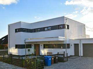 Massivhaus Ultramodern mit Panoramablick von Massivhaus Rhein Lahn, Cubushaus Außenansicht 1