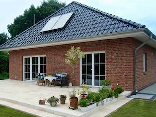 Massivhaus Bungalow Zingst von ROTH-MASSIVHAUS, Bungalow Außenansicht 1