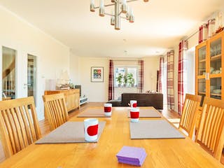 Massivhaus Duo Friesenhaus 130 von ECO System HAUS Schlüsselfertig ab 294500€, Satteldach-Klassiker Innenansicht 3