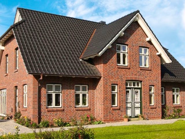 Massivhaus GROSSER KAPITÄN von Kagebau,  Außenansicht 1