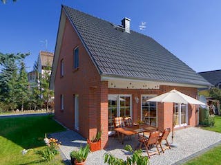 Massivhaus Haus Wismar von ROTH MASSIVHAUS,  Außenansicht 3