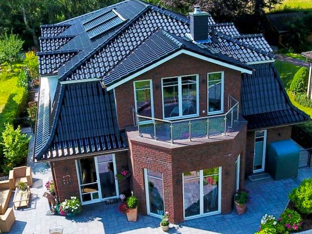 Massivhaus SÜLLBERG von Kagebau,  Außenansicht 1