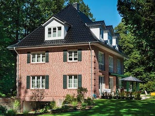 Massivhaus VILLA KOOPMANN von Kagebau, Stadtvilla Außenansicht 2