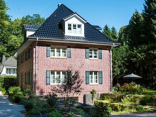 Massivhaus VILLA KOOPMANN von Kagebau, Stadtvilla Außenansicht 1