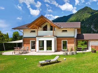Fertighaus Vitalhaus Bad Reichenhall von Regnauer Hausbau Schlüsselfertig ab 481000€,  Außenansicht 1
