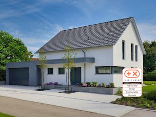 Fertighaus MH LIFE von Fertighaus WEISS Schlüsselfertig ab 445180€, Satteldach-Klassiker Außenansicht 2