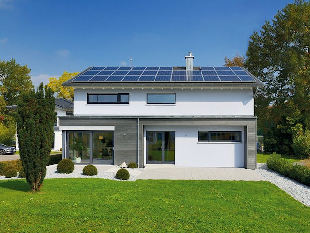 Fertighaus MH Ulm von WEISS Holzhaus Schlüsselfertig ab 520403€, Satteldach-Klassiker Außenansicht 2