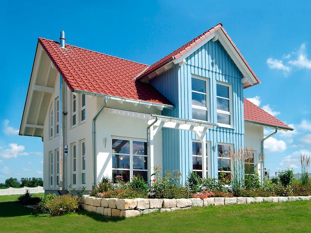 Fertighaus MH VISION von WEISS Holzhaus Schlüsselfertig ab 404492€, Satteldach-Klassiker Außenansicht 1