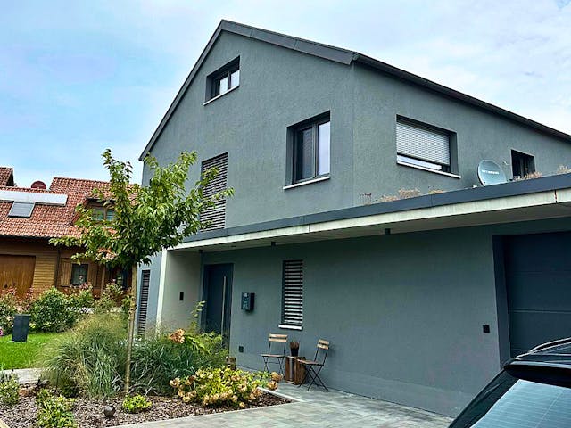 Massivhaus Einfamilienhaus Brand von MYMassivhaus, Satteldach-Klassiker Außenansicht 1