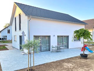 Massivhaus Massivhaus Grossmann von MYMassivhaus, Satteldach-Klassiker Außenansicht 1