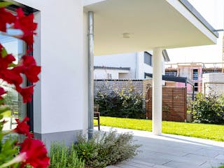 Massivhaus Passivhaus Biberach von MYMassivhaus, Satteldach-Klassiker Außenansicht 5