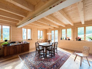Blockhaus B420 Montigel von Frammelsberger Holzbau, Blockhaus Innenansicht 1