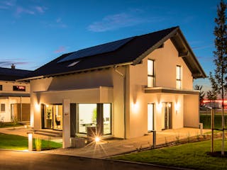 Fertighaus MH Günzburg - NEO von FingerHaus Schlüsselfertig ab 483851€, Satteldach-Klassiker Außenansicht 2