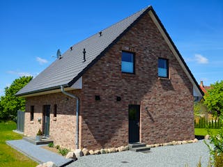 Massivhaus Einfeld von Nissen Massivhaus, Satteldach-Klassiker Außenansicht 3