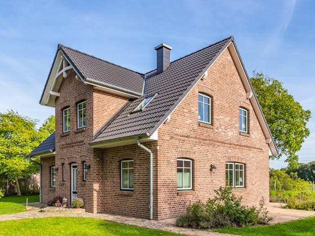Massivhaus Flemhude von Nissen Massivhaus, Satteldach-Klassiker Außenansicht 1 Massivhaus Flemhude von Nissen Massivhaus, Satteldach-Klassiker Außenansicht 1