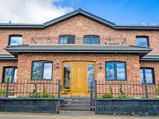 Massivhaus Laboe von Nissen Massivhaus, Stadtvilla Außenansicht 2