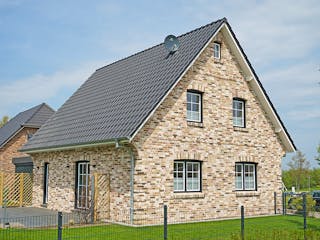 Massivhaus Landwehr von Nissen Massivhaus, Satteldach-Klassiker Außenansicht 3