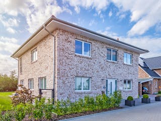 Massivhaus Neumünster von Nissen Massivhaus, Stadtvilla Außenansicht 2