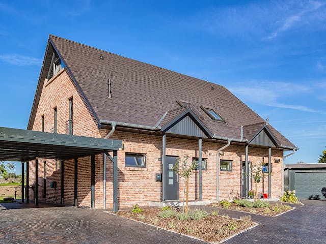 Massivhaus Schönbek von Nissen Massivhaus, Satteldach-Klassiker Außenansicht 1 Massivhaus Schönbek von Nissen Massivhaus, Satteldach-Klassiker Außenansicht 1