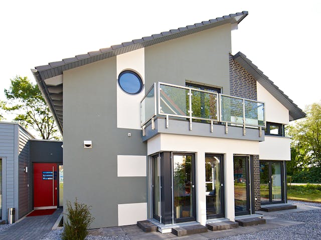 Fertighaus Musterhaus Kaarst von OKAL Haus Schlüsselfertig ab 521900€, Pultdachhaus Außenansicht 3