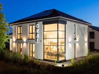 Fertighaus Musterhaus Lotte von OKAL Haus Schlüsselfertig ab 417900€, Stadtvilla Außenansicht 3