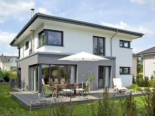 Massivhaus Freiberger von Plan-Concept Massivhaus, Stadtvilla Außenansicht 3