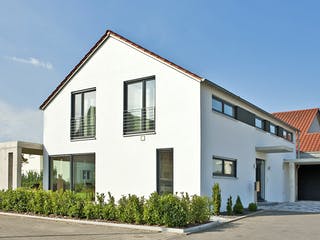 Massivhaus Zöllner von Plan-Concept Massivhaus, Satteldach-Klassiker Außenansicht 1