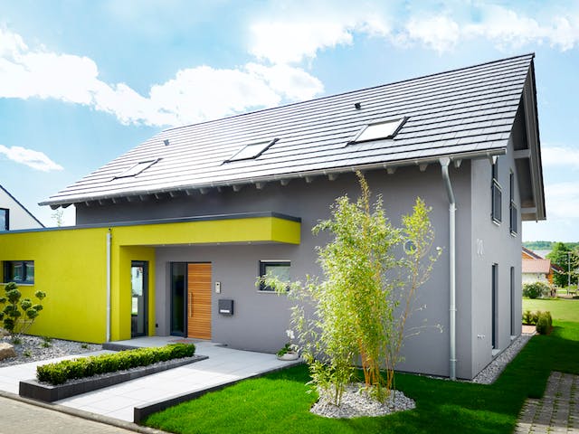 Fertighaus Koblenz von Fingerhut Haus Schlüsselfertig ab 571552€, Satteldach-Klassiker Außenansicht 1