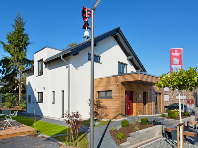 Fertighaus Wuppertal von Fingerhut Haus Schlüsselfertig ab 606177€, Satteldach-Klassiker Außenansicht 4