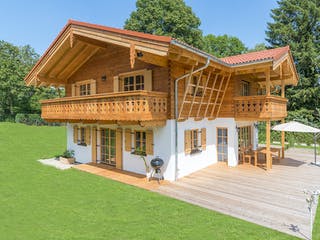 Blockhaus Chiemsee von Rems-Murr-Holzhaus Ausbauhaus ab 397540€, Blockhaus Außenansicht 1