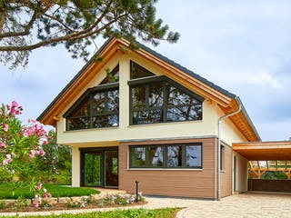 Blockhaus Schwalbenflug von Rems-Murr-Holzhaus Ausbauhaus ab 301811€, Satteldach-Klassiker Außenansicht 1