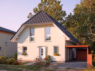 Massivhaus Haus Stade von ROTH-MASSIVHAUS Schlüsselfertig ab 271300€, Satteldach-Klassiker Außenansicht 1