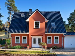 Massivhaus Stadthaus 141 von ROTH MASSIVHAUS Schlüsselfertig ab 325200€, Satteldach-Klassiker Außenansicht 3