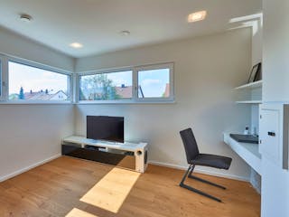 Fertighaus Haus Schulz von Fertighaus WEISS Schlüsselfertig ab 705412€, Pultdachhaus Innenansicht 8