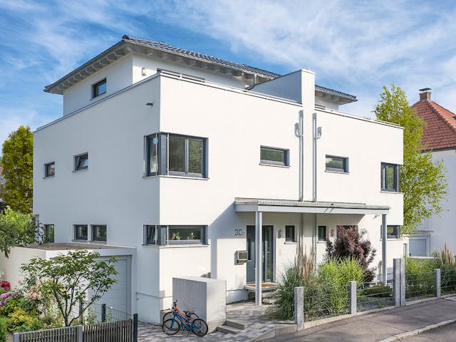 Fertighaus D 30-166.2 - Walmdach Doppelhaus von SchwörerHaus Schlüsselfertig ab 545653€, Stadtvilla Außenansicht 1