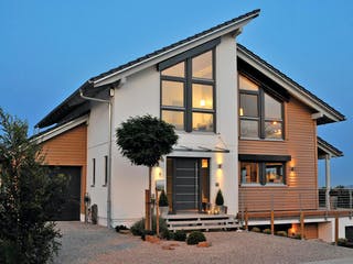 Fertighaus E 15-154.1 - Fertighaus mit Holz von SchwörerHaus Schlüsselfertig ab 455107€, Pultdachhaus Außenansicht 3