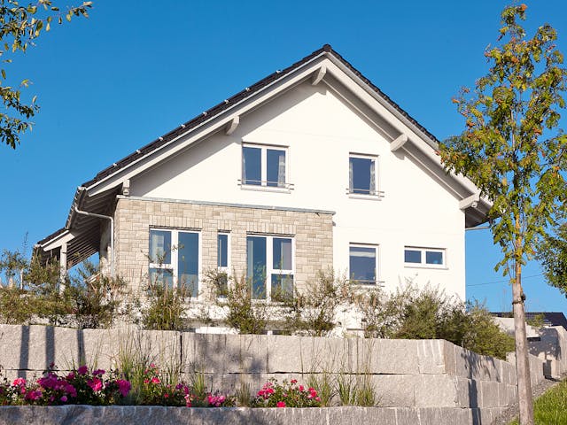 Fertighaus E 15-201.1 - Plusenergiehaus von SchwörerHaus - Österreich Schlüsselfertig ab 585310€, Außenansicht 1