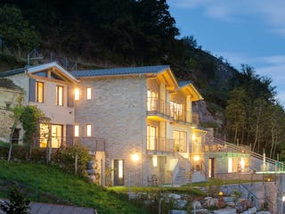 Fertighaus E 20-172.4 - Fertighaus mediterran von SchwörerHaus Schlüsselfertig ab 704818€, Außenansicht 1