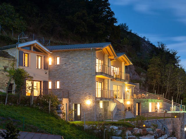 Fertighaus E 20-172.4 - Fertighaus mediterran von SchwörerHaus Schlüsselfertig ab 718985€, Außenansicht 1