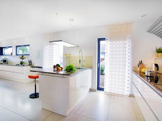 Fertighaus E 20-198.1 - Einfamilienhaus mit Z-Dach von SchwörerHaus Schlüsselfertig ab 737994€, Stadtvilla Innenansicht 3