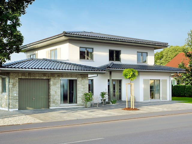 Fertighaus E 20-201.1 - Französischer Landhausstil von SchwörerHaus Schlüsselfertig ab 646157€, Stadtvilla Außenansicht 1