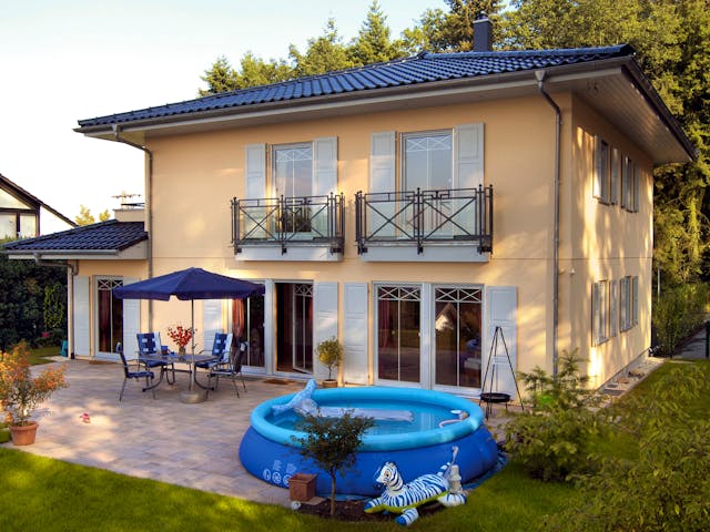 Fertighaus E 20-204.1 - Mediterrane Stadtvilla von SchwörerHaus Schlüsselfertig ab 640167€, Stadtvilla Außenansicht 1