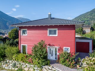 Fertighaus E 20-144.8 - Skandinavisches Holzhaus als Fertighaus von SchwörerHaus Schlüsselfertig ab 437751€, Außenansicht 1