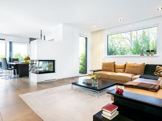 Fertighaus E 20-222.1 - Villa in Hanglage von SchwörerHaus - Österreich Schlüsselfertig ab 925430€, Cubushaus Innenansicht 1