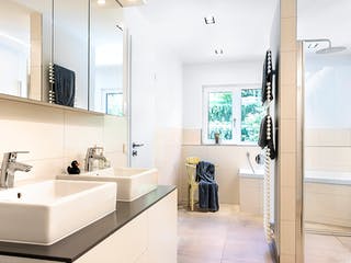 Fertighaus E 20-222.1 - Villa in Hanglage von SchwörerHaus - Österreich Schlüsselfertig ab 925430€, Cubushaus Innenansicht 5