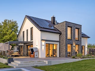 Massivhaus Haus Ginsterweg von Splietker Bau, Satteldach-Klassiker Außenansicht 5