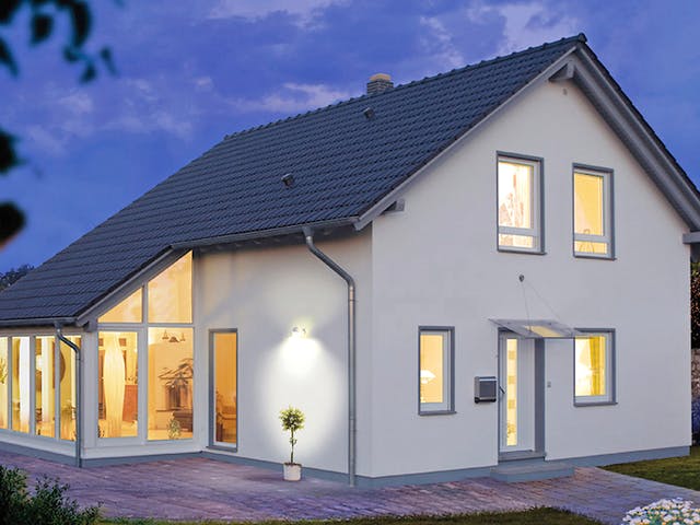 Fertighaus Stockholm von Fingerhut Haus Schlüsselfertig ab 400631€, Satteldach-Klassiker Außenansicht 1 Fertighaus Stockholm von Fingerhut Haus Schlüsselfertig ab 400631€, Satteldach-Klassiker Außenansicht 1