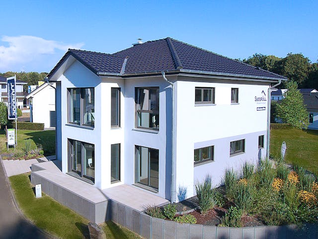 Fertighaus Musterhaus Bad Vilbel von Suckfüll Energiesparhaus, Stadtvilla Außenansicht 1